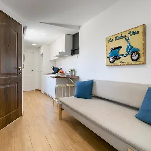 https://malaga-center-lagunillas-apartments.hotelsinnerja.org