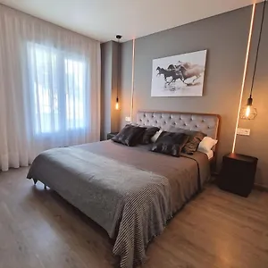https://emerald-apartment-spacious-modern-2-bedroom.1costadelsol.com