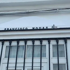 https://san-franciscos-house.es-andalucia.com
